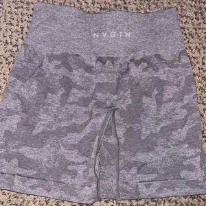 NVGTN grey camo shorts
